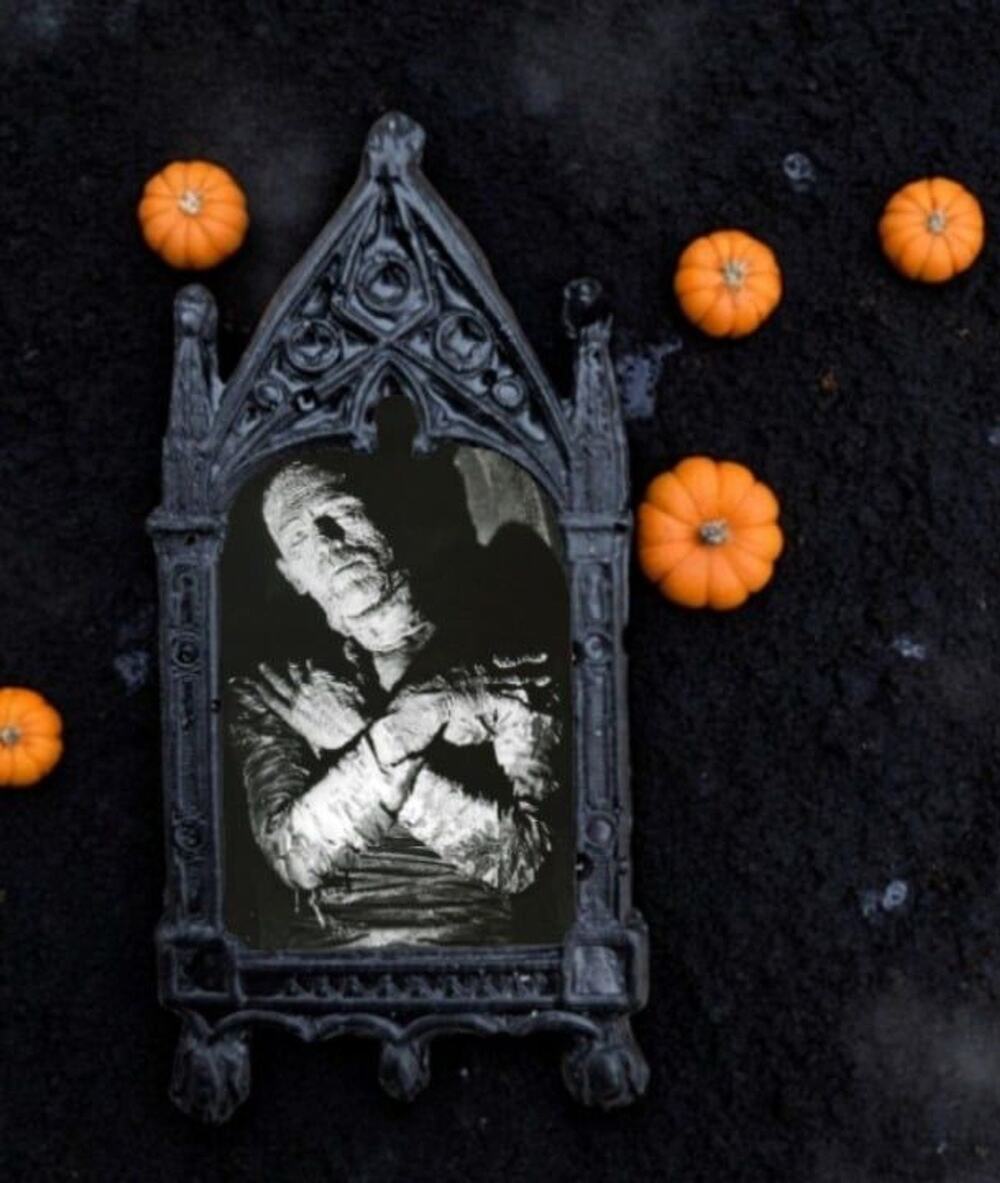 The Mummy Magnet 1932 Boris Karloff